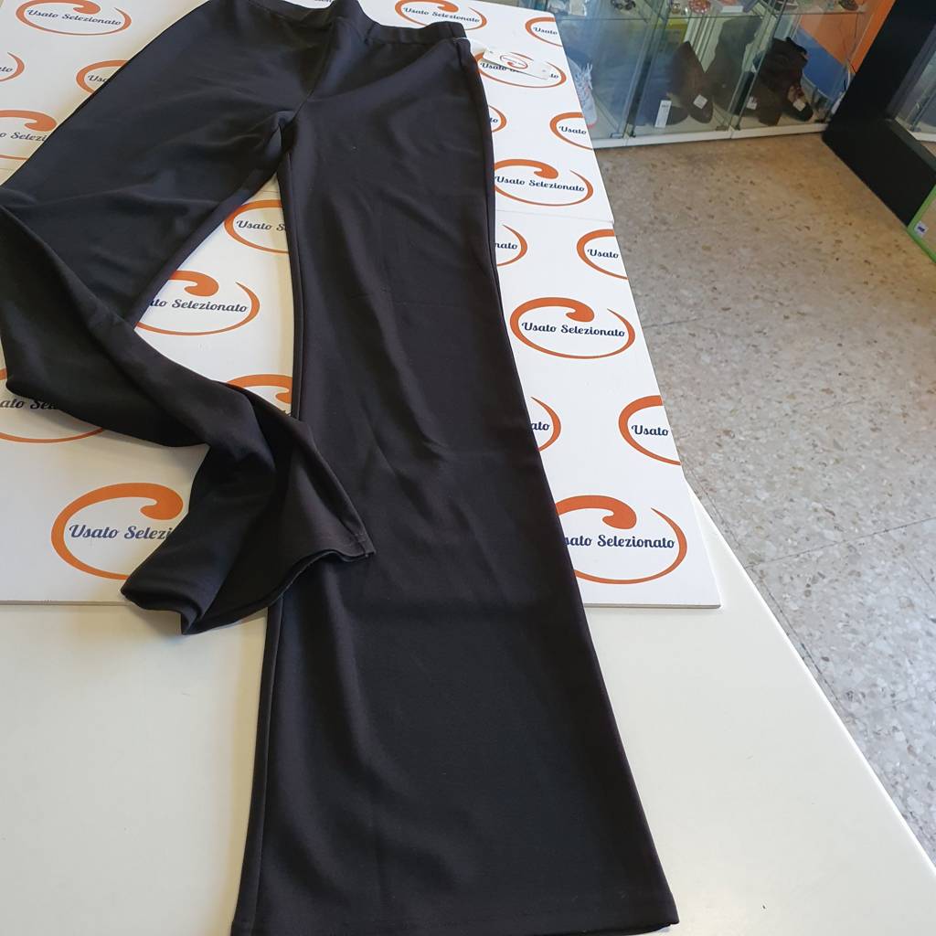 Pantalone Stradivarius Svasato Nero D/M