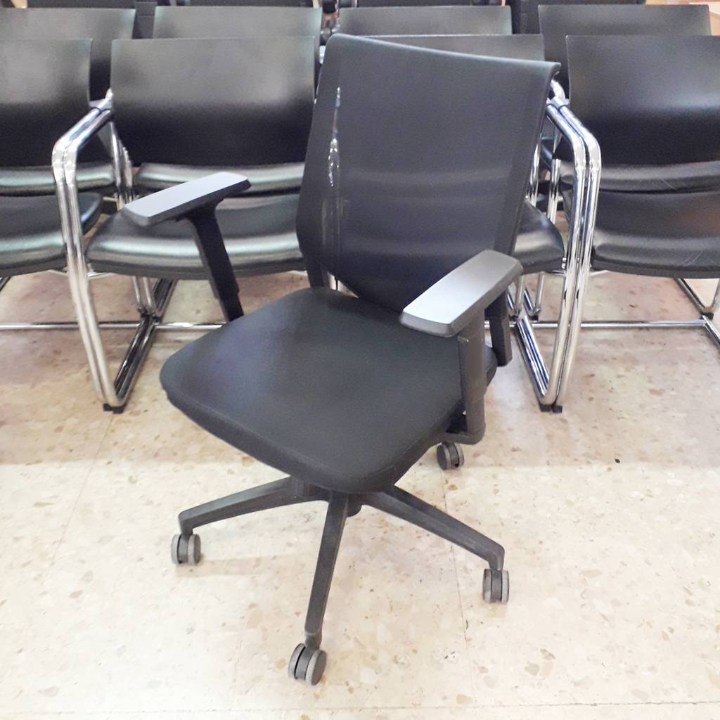 Poltrona Direzionale Mesh Wave