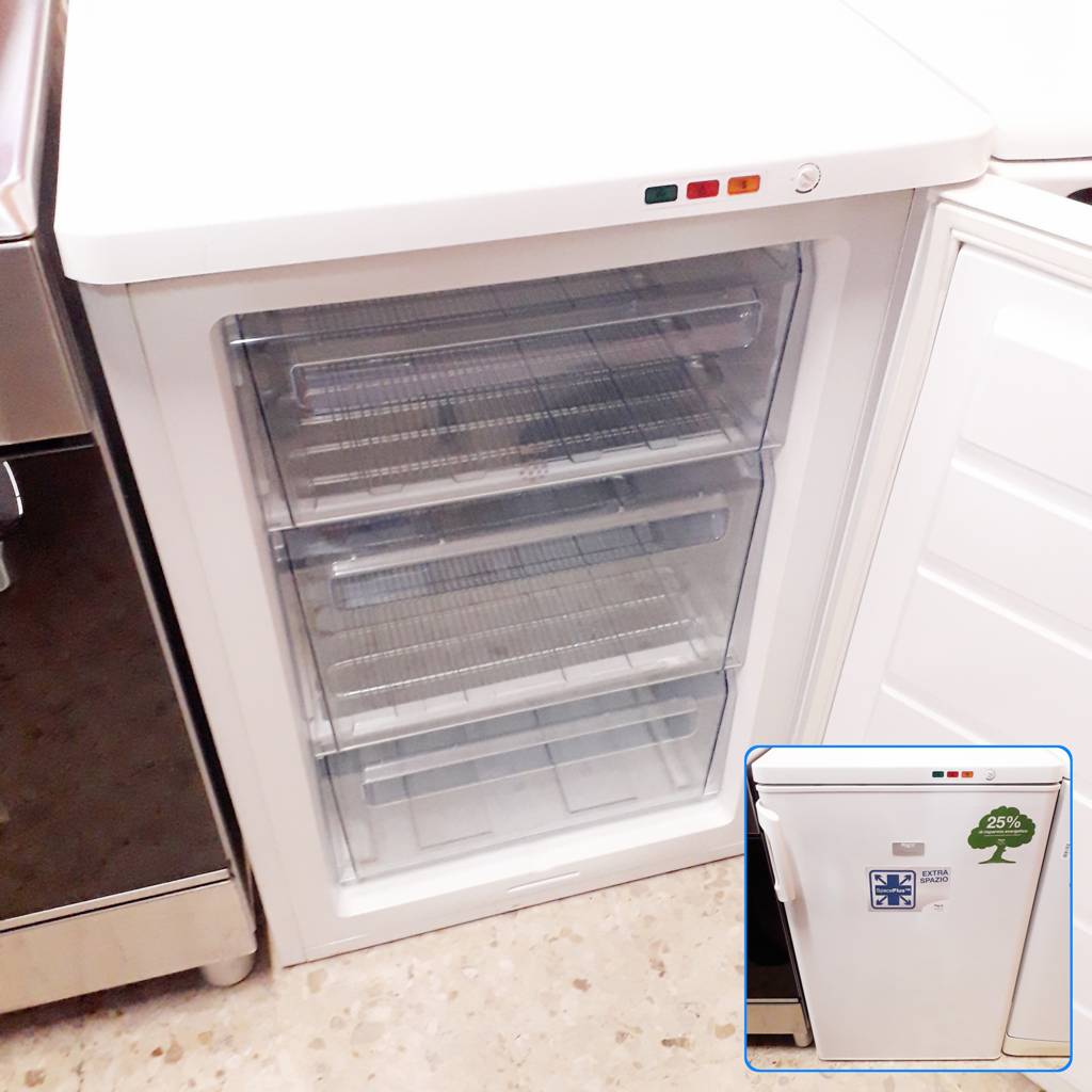 Congelatore REX Verticale RUT10002W